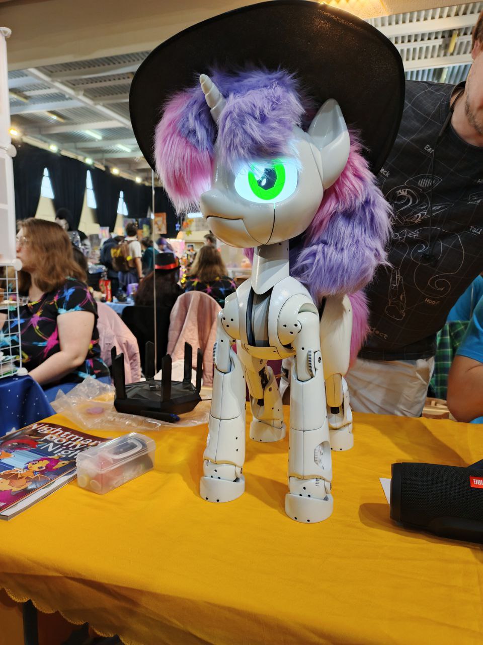 Свити-бот (ну как же без него)